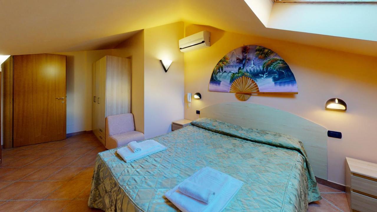 לואנו Hotel Residence Mirafiori מראה חיצוני תמונה